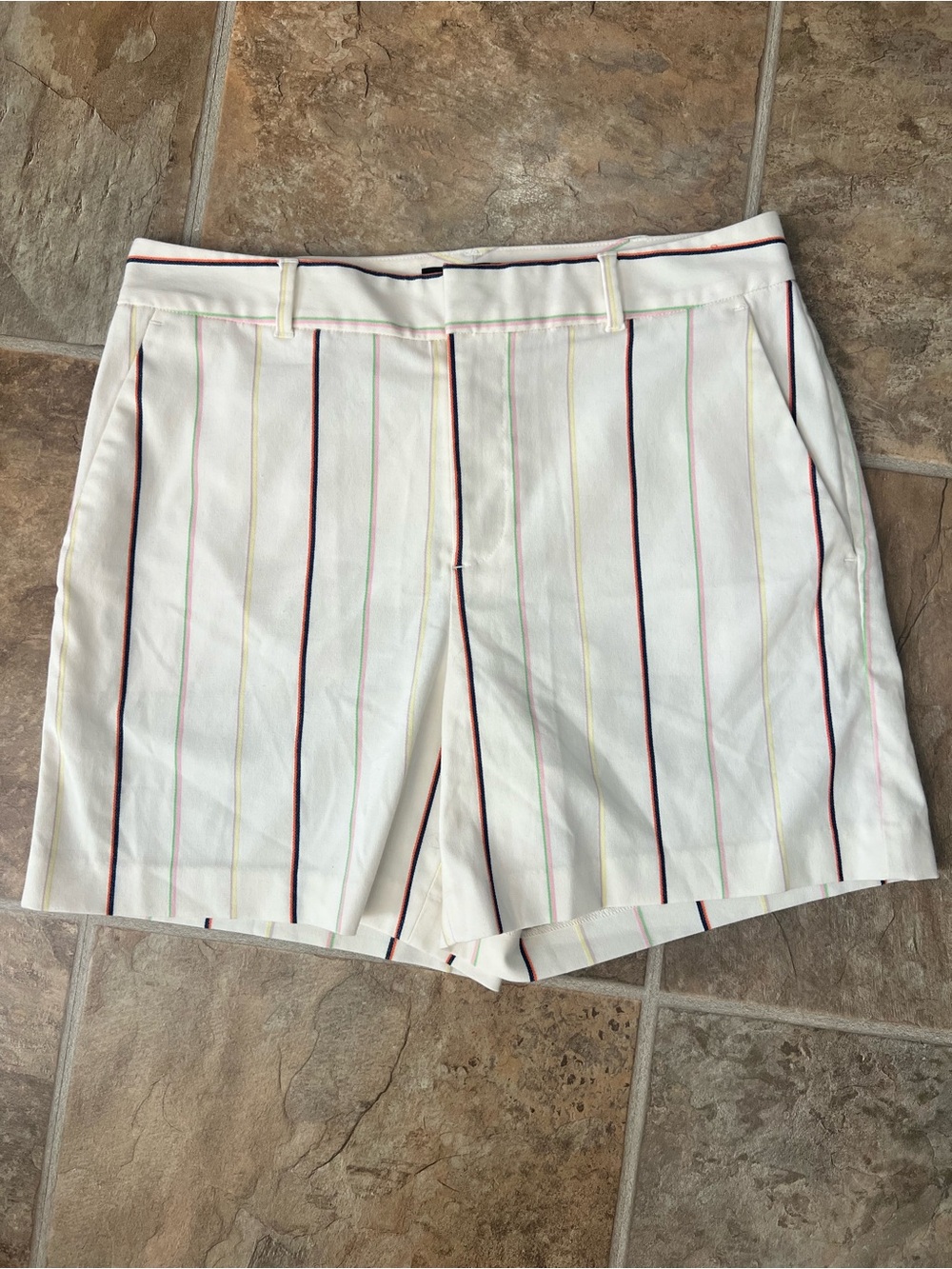 Banana Republic White tailored Shorts with Multicolor Pinstripes- size 4